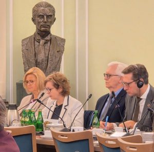 Eksperci Instytutu Gruźlicy i Chorób Płuc na konferencji „Płuca Polaków” w Sejmie RP